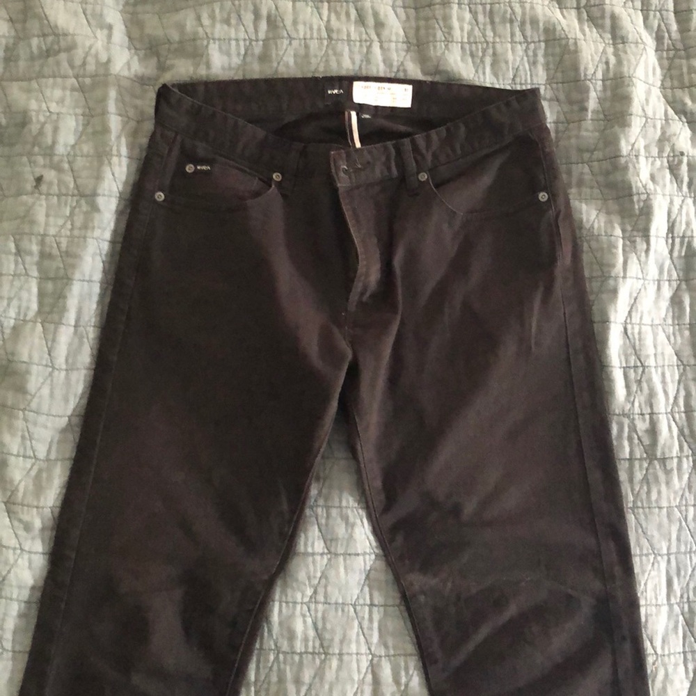 Rvca daggers denim.